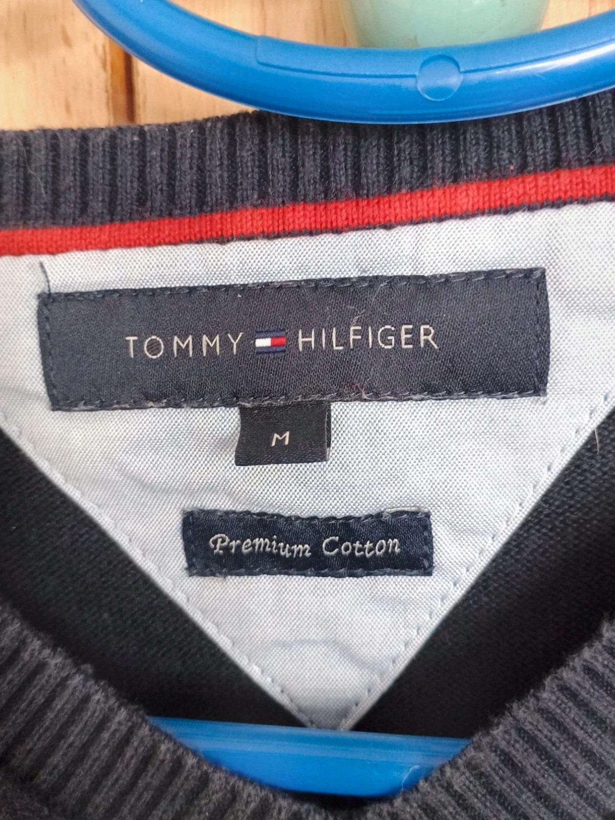Jersey Tommy Hilfiger azul marino de cuello en V Talla M 100% Algodón – Tommy Hilfiger – taille M 4