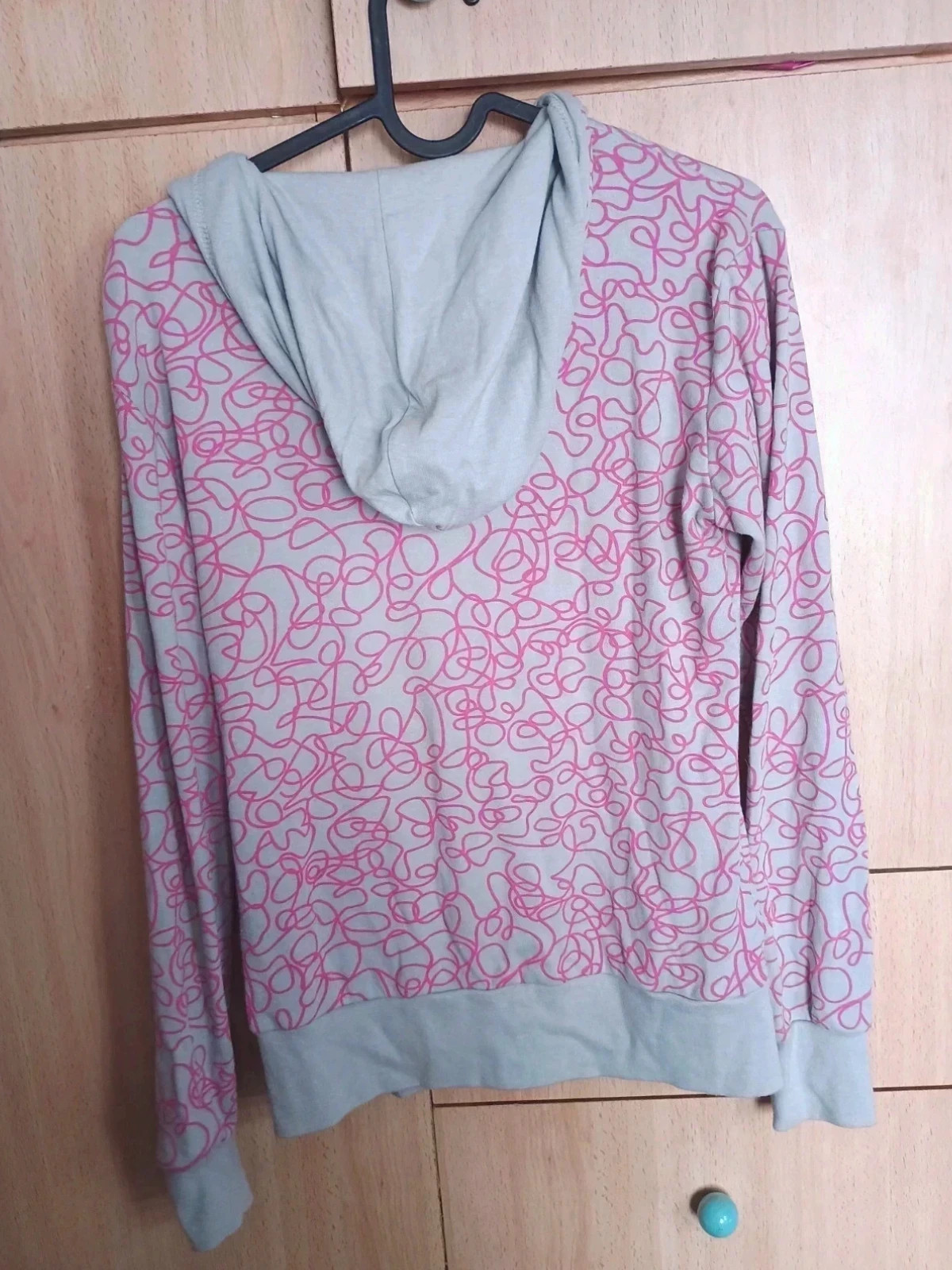 Sudadera gris con capucha y estampado rosa Prinston Talla S – PRINSTON – taille S / 36 / 8 4