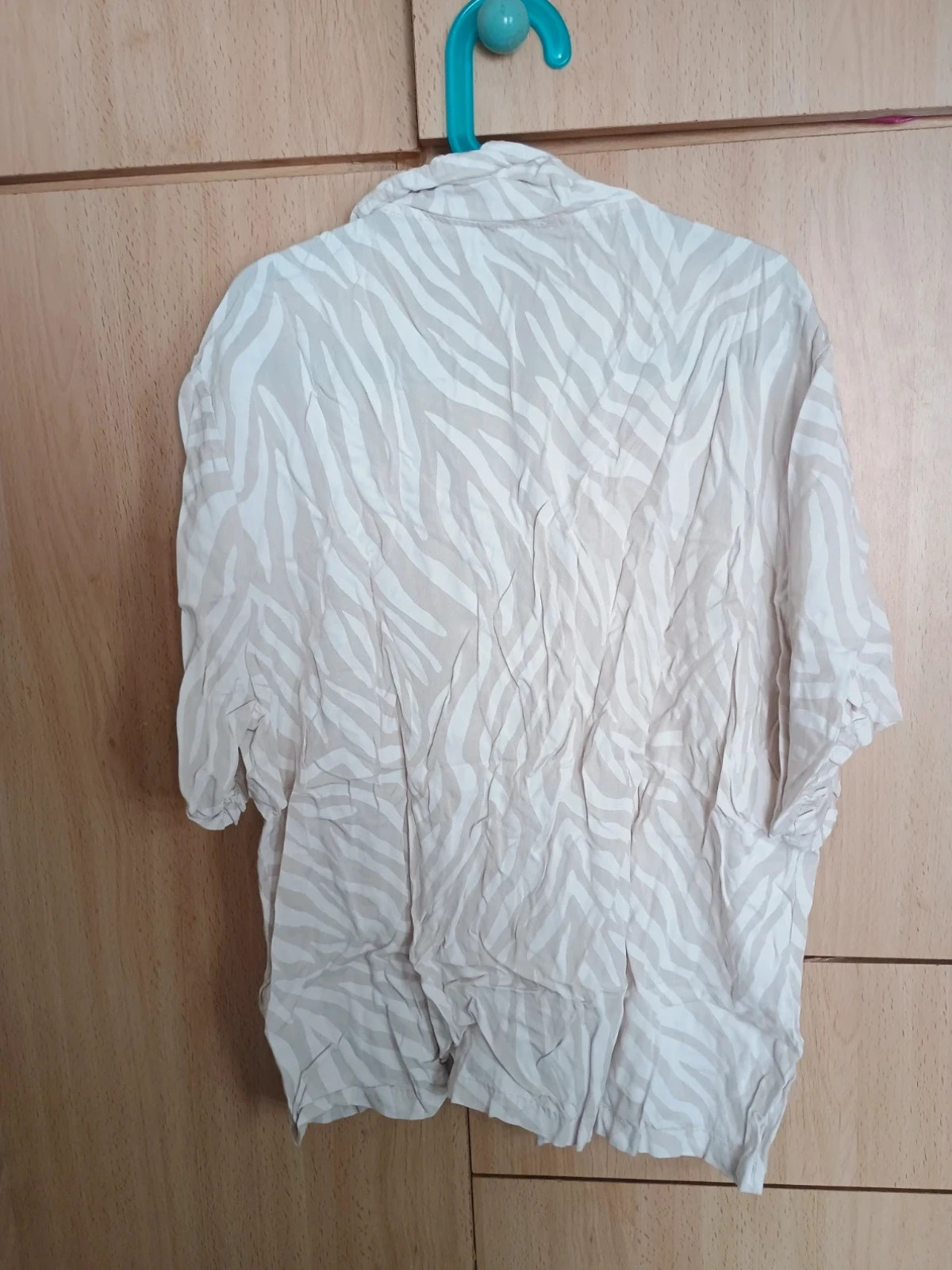 Camisa fluida estampado cebra beige y blanco – New Collection – taille Taille unique 5