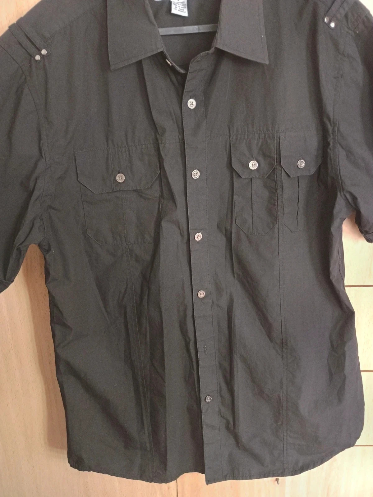Camisa negra urbana manga corta hombre Talla L – Beyond The Limit – taille L 3