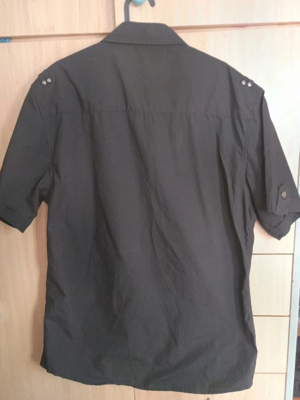 Camisa negra urbana manga corta hombre Talla L – Beyond The Limit – taille L 5