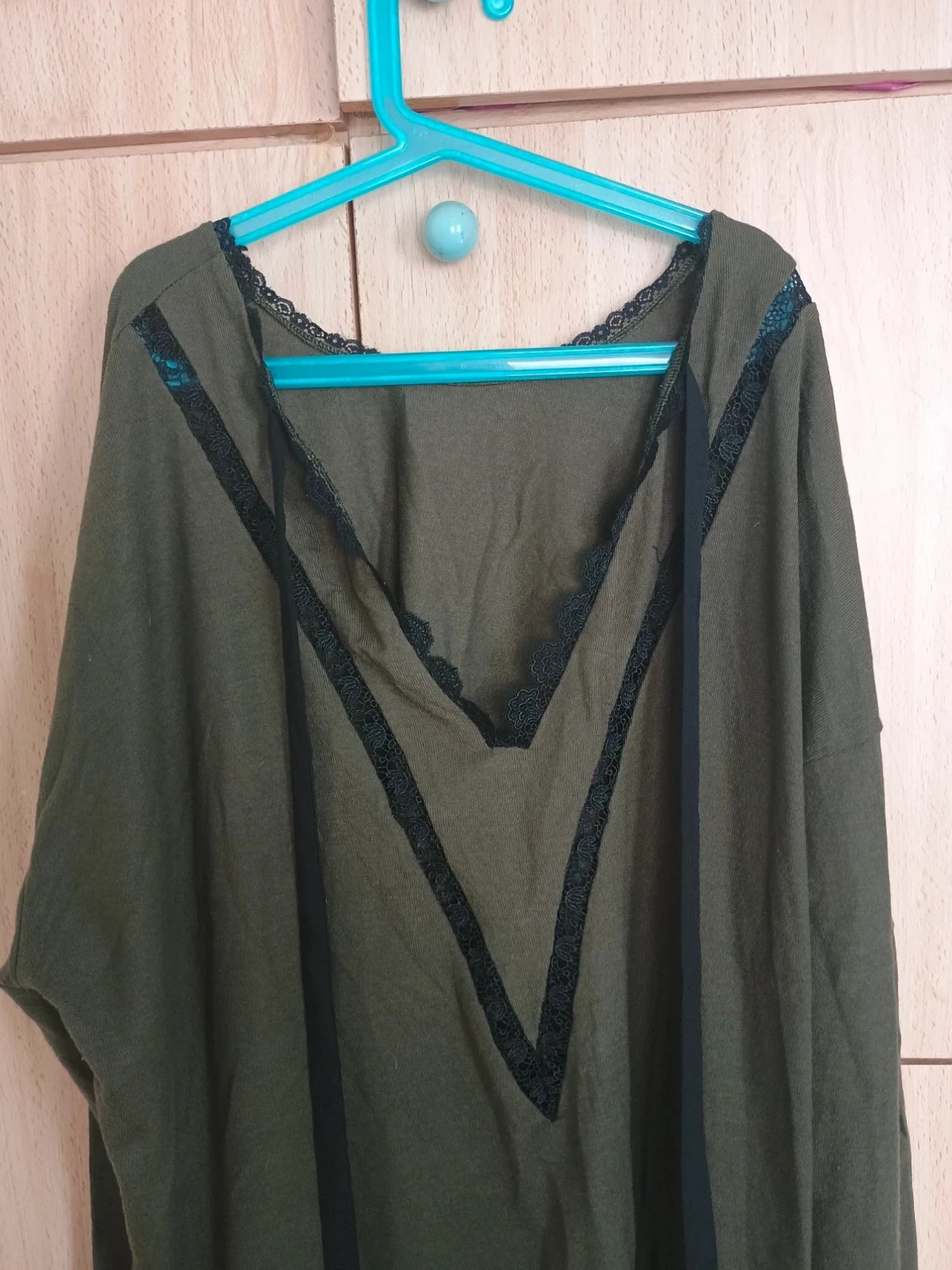 Top Kiabi Verde Caqui Detalle Encaje XL – Kiabi – taille XL / 42 / 14 2
