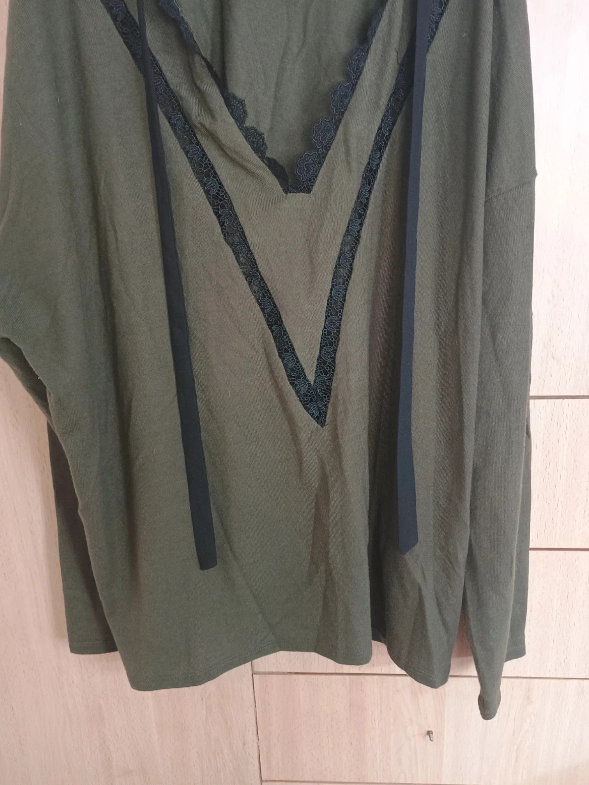 Top Kiabi Verde Caqui Detalle Encaje XL – Kiabi – taille XL / 42 / 14 3