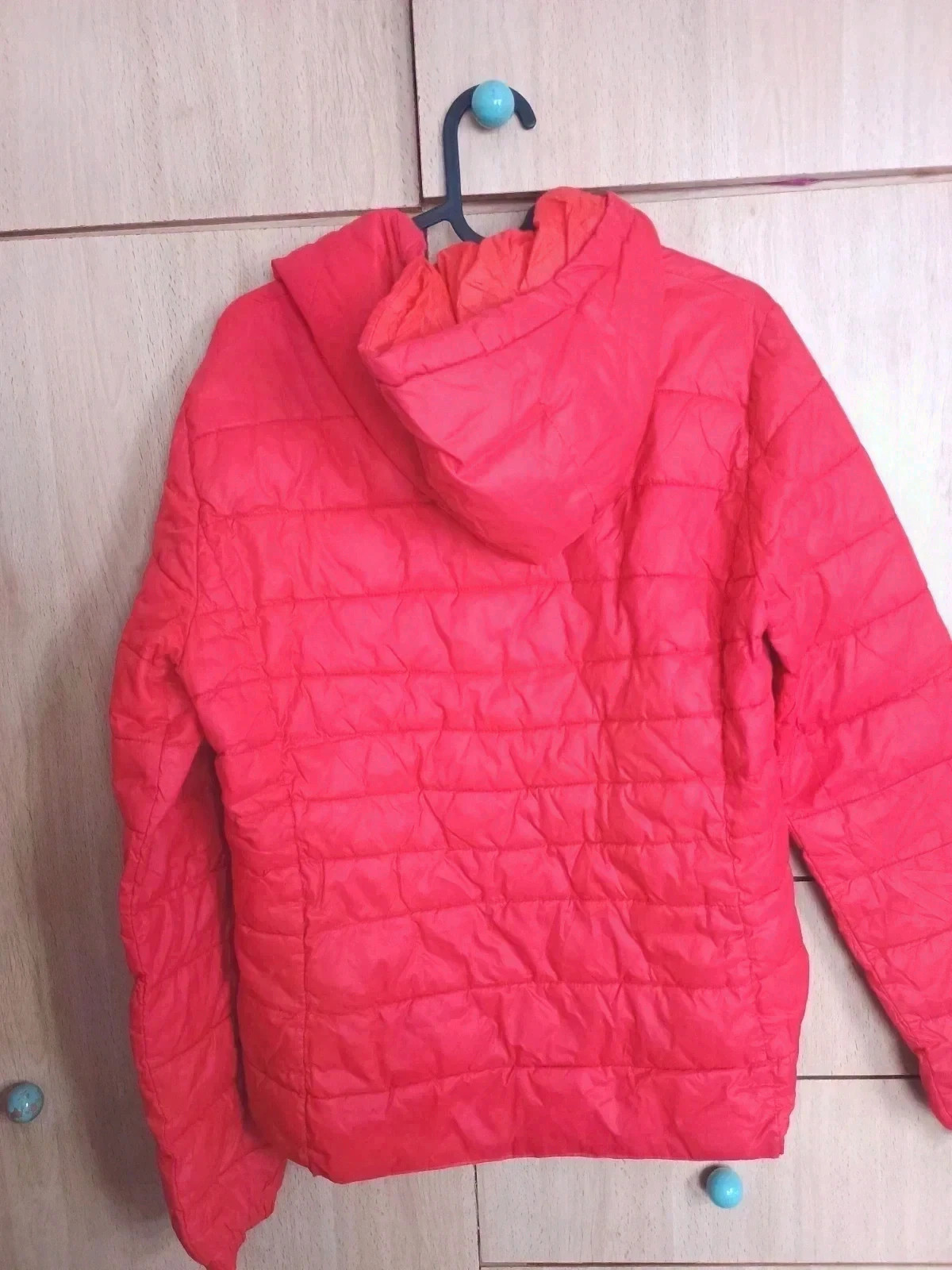 Chaqueta acolchada roja con capucha – ONLY – taille L / 40 / 12 5