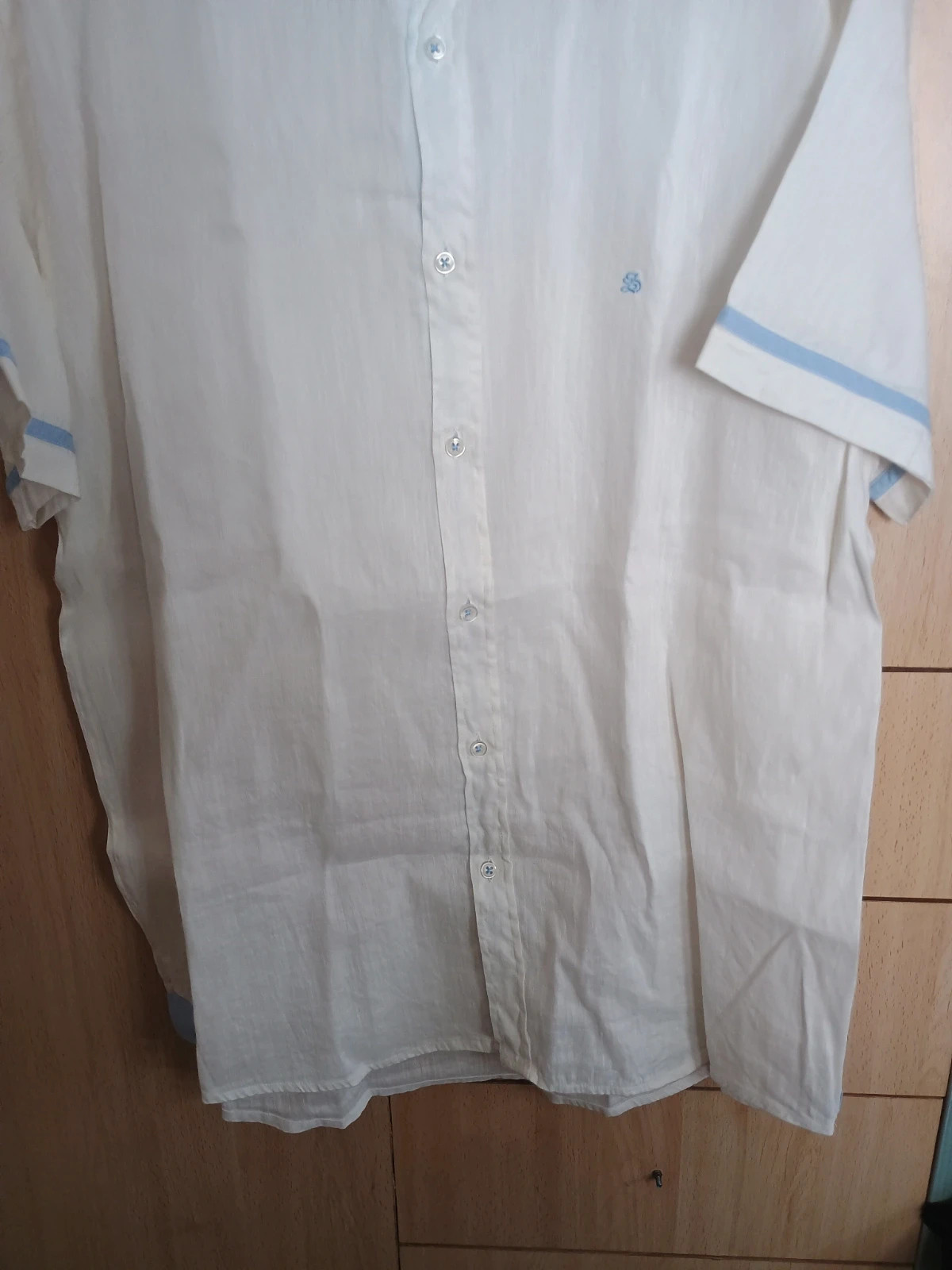 Camisa blanca de manga corta con detalles azules Talla 2XL – taille XXL 3