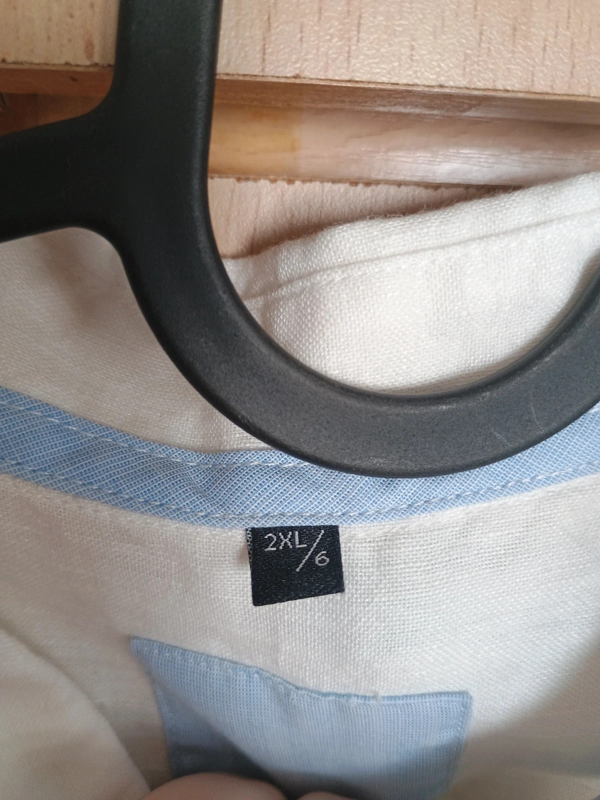 Camisa blanca de manga corta con detalles azules Talla 2XL – taille XXL 4