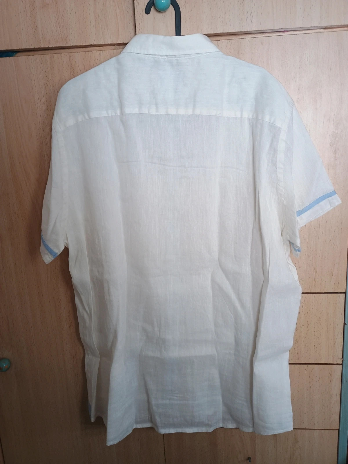 Camisa blanca de manga corta con detalles azules Talla 2XL – taille XXL 5