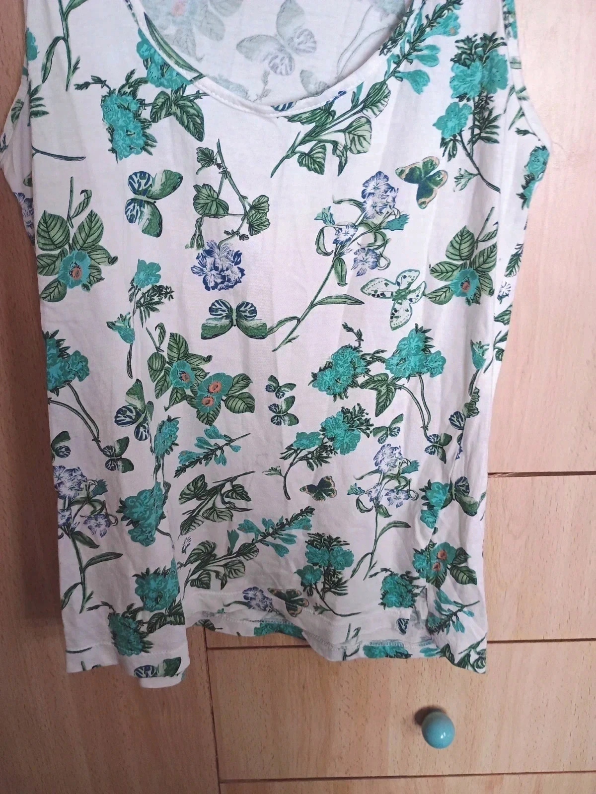 Camiseta tirantes Sfera Casual floreada Talla S (Con pequeño detalle) – Sfera Casual – taille S / 36 / 8 3