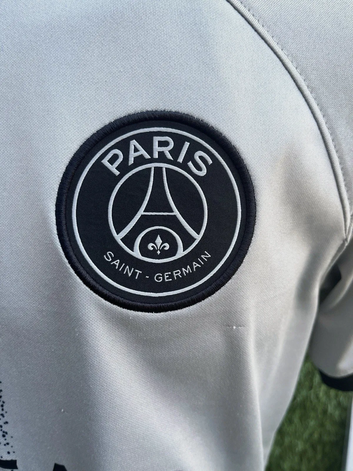 Maillot messi PSG – Jordan – taille S 7