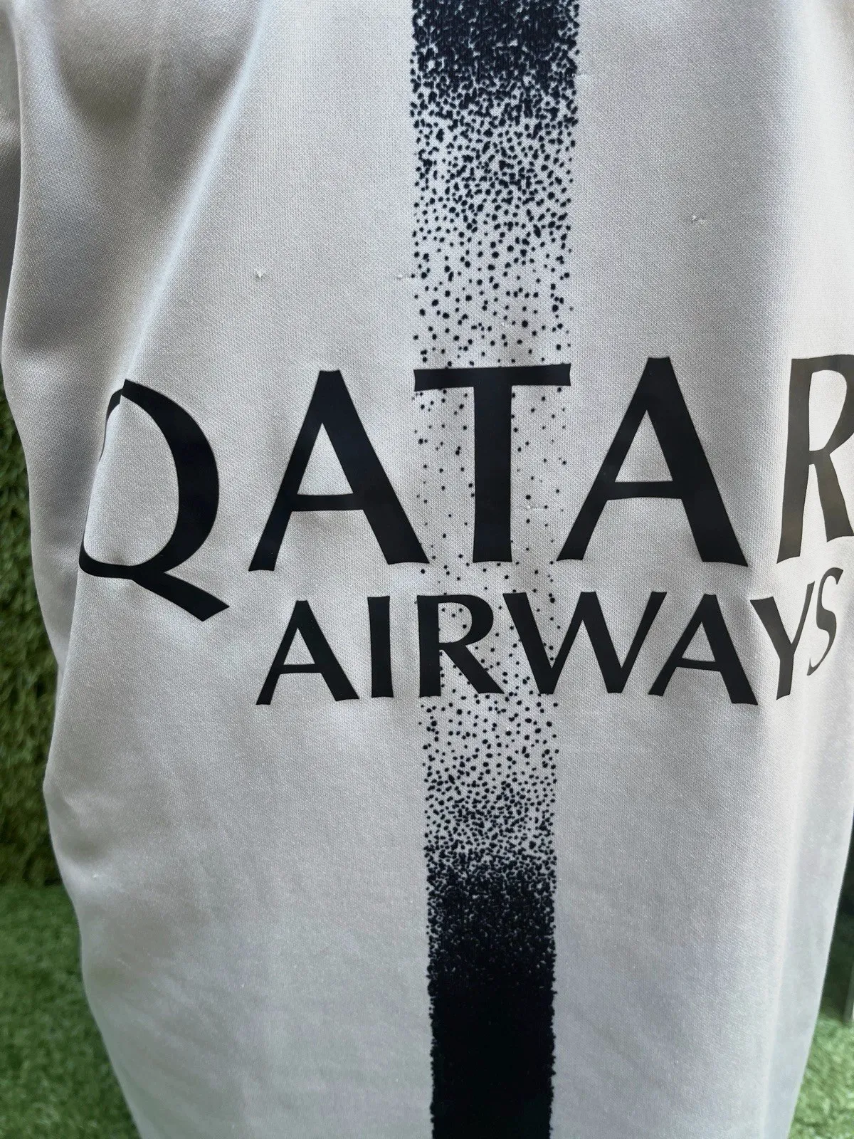 Maillot messi PSG – Jordan – taille S 5