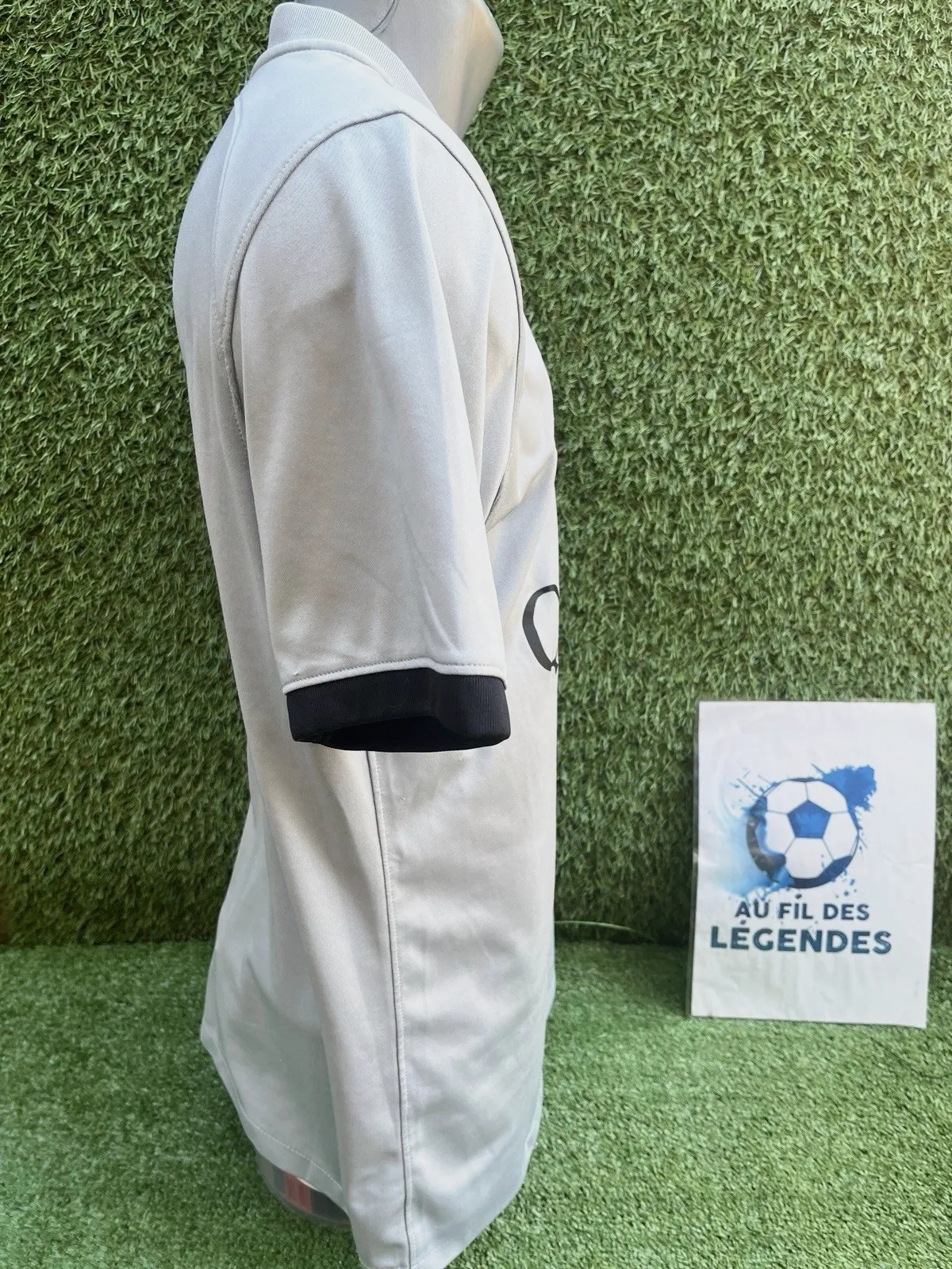 Maillot messi PSG – Jordan – taille S 9