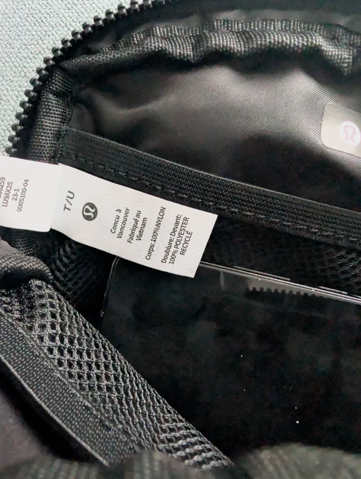 Vende sacoche lululemon  1L neuf  – Lululemon 9