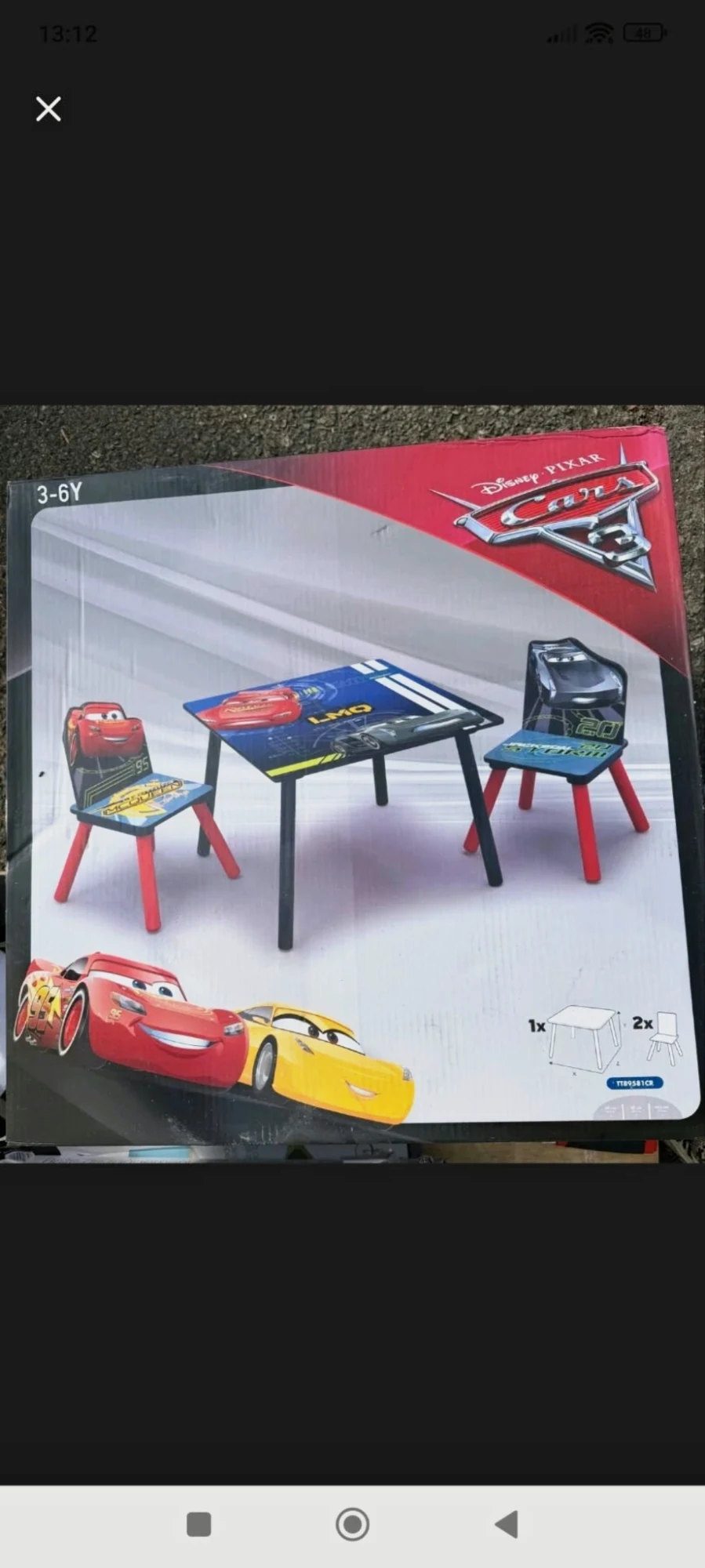 Magnifique table et 2 chaises 