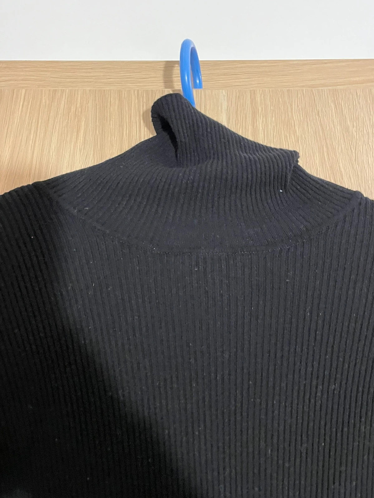 Haut noir manches longues col montant – H&M – taille XS / 34 / 6 2