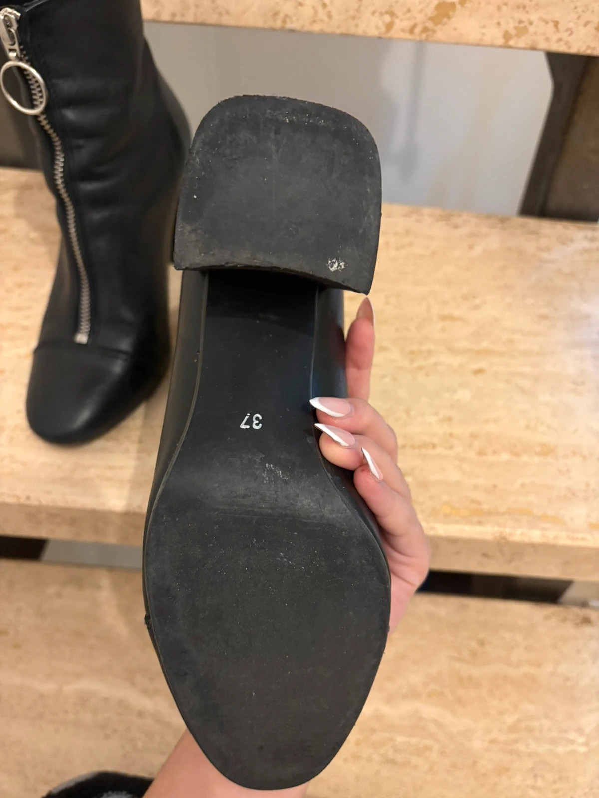 Bottines noires tendance avec fermeture éclair – Premium Collection – taille 37 5