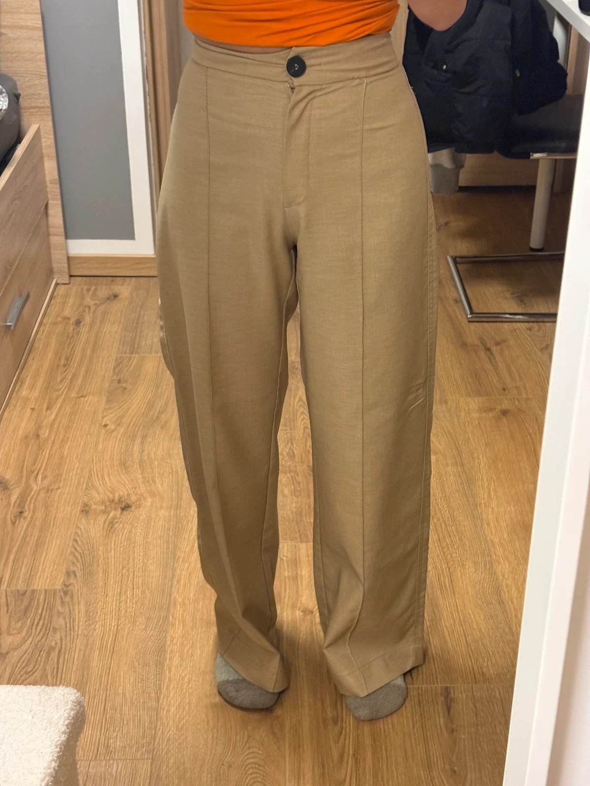 2 Pantalon taille haute – coupe large – Bershka – taille S / 36 / 8 3