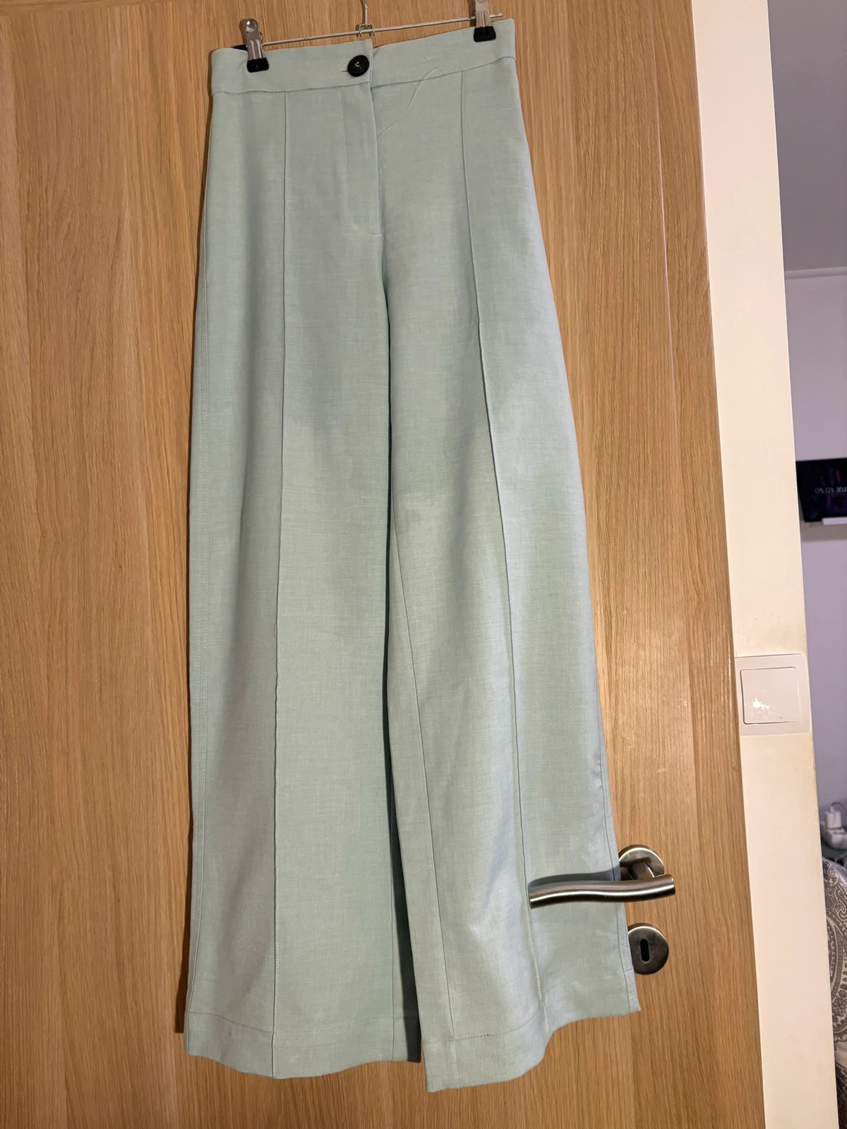 2 Pantalon taille haute – coupe large – Bershka – taille S / 36 / 8 5