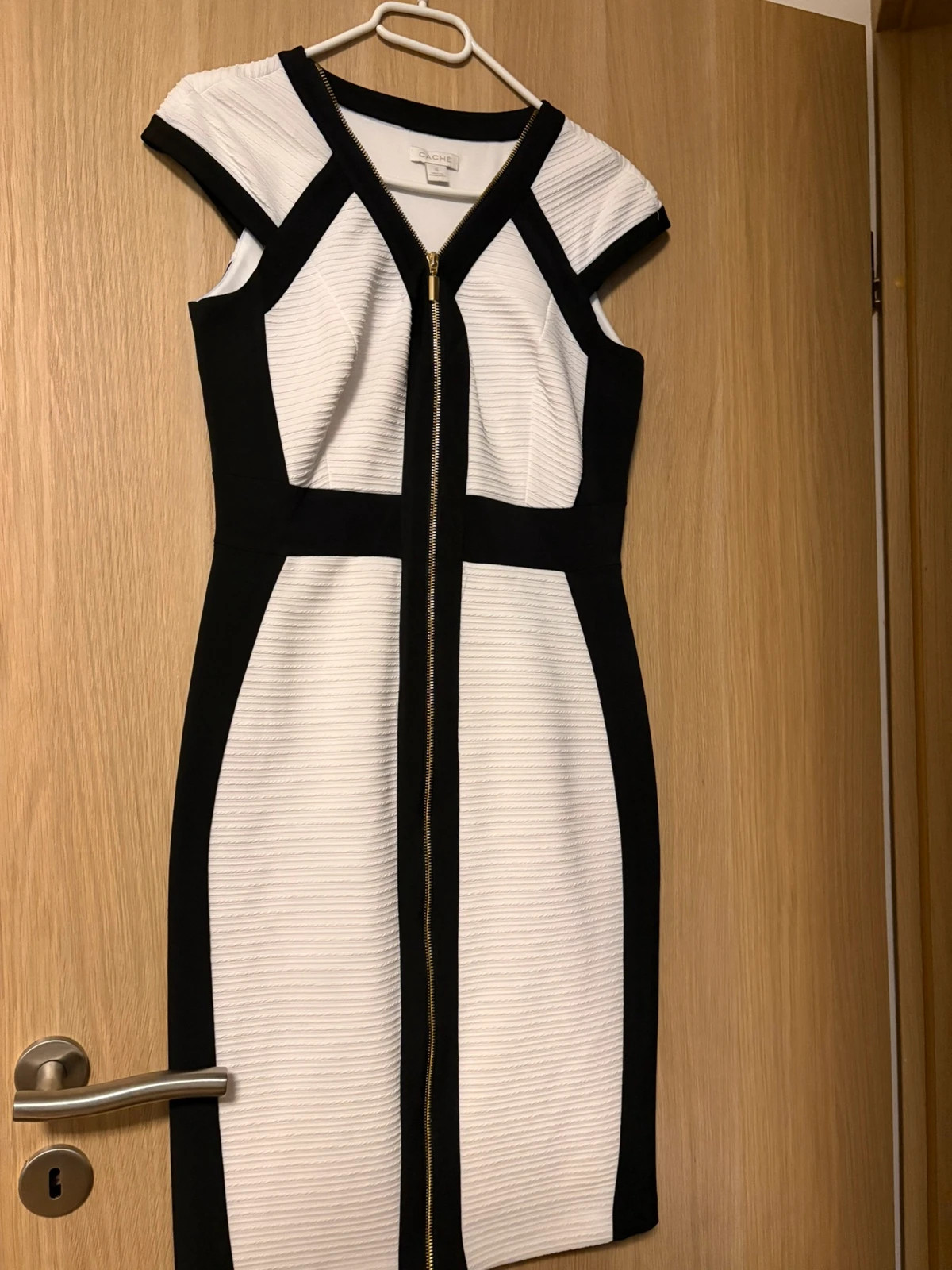 Robe taille 38 – Caché – taille M / 38 / 10 2