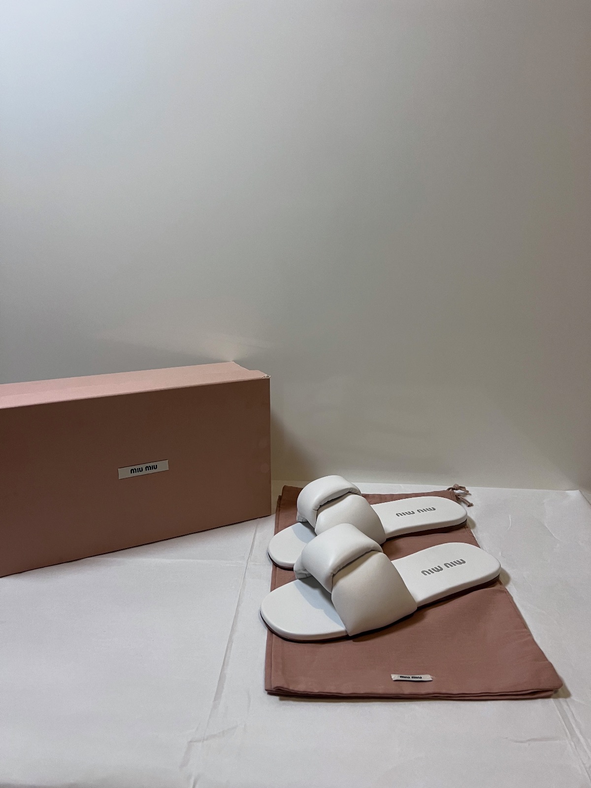 Mules en cuir Miu Miu blanches – Miu Miu – taille EU 37 7
