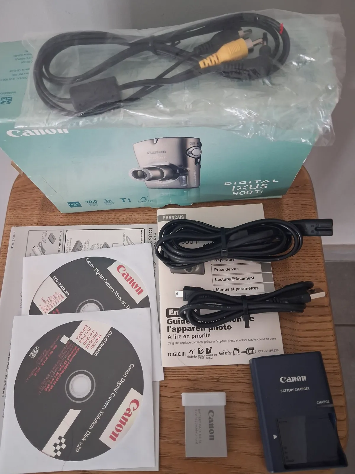 Canon IXUS 900 TiCanon IXUS 900 Ti – Canon 4