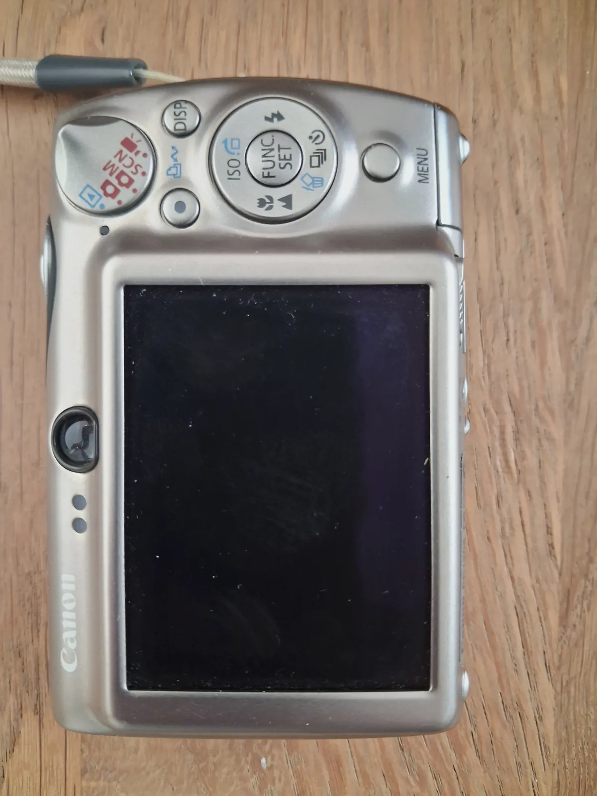 Canon IXUS 900 TiCanon IXUS 900 Ti – Canon 5
