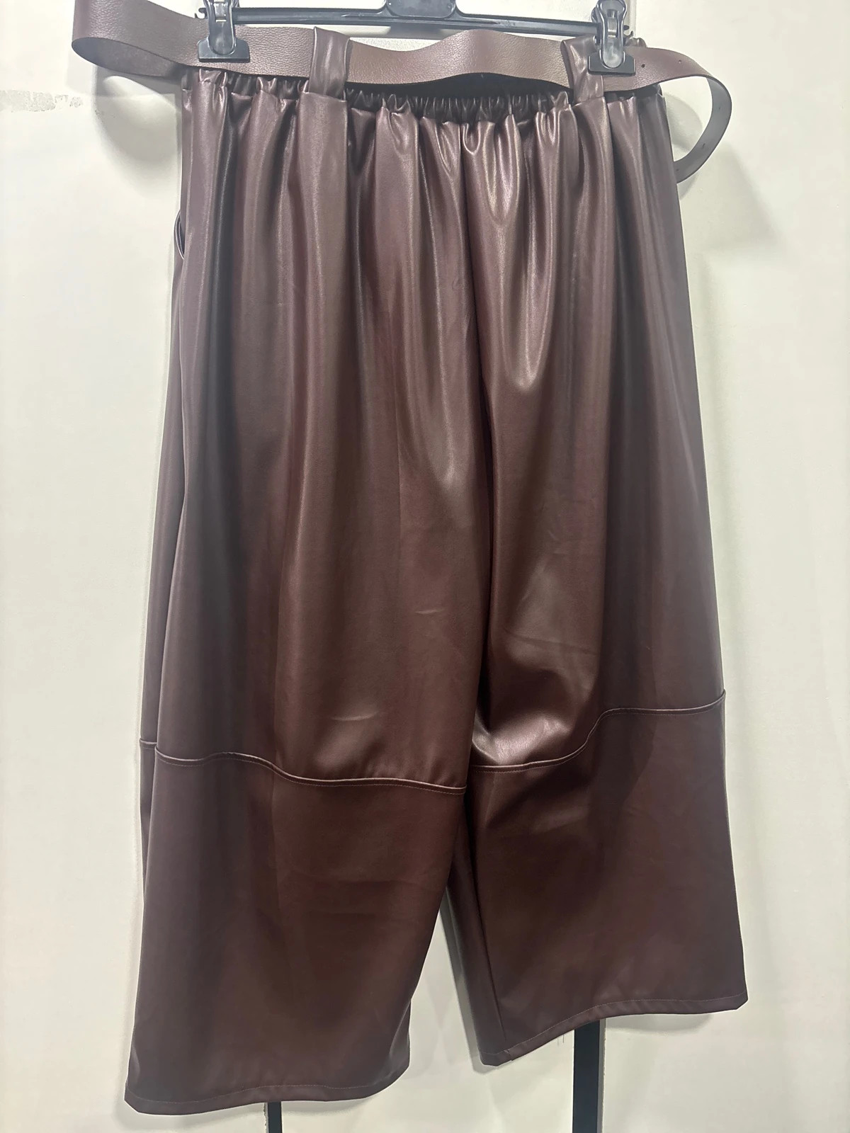 #Pantalon trois quarts – taille XXXL / 46 / 18 5