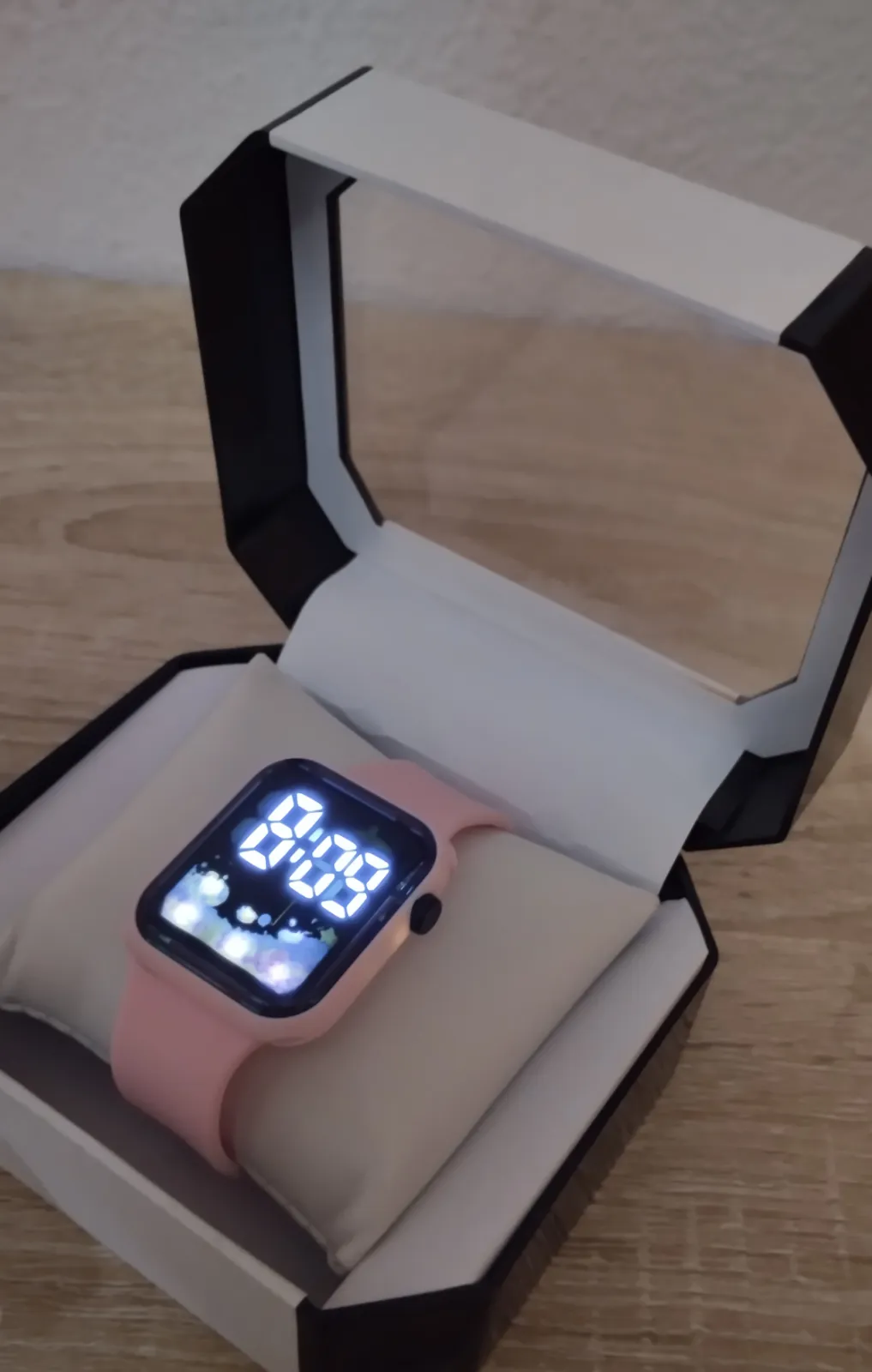 Reloj inteligente pantalla LED rosa 3