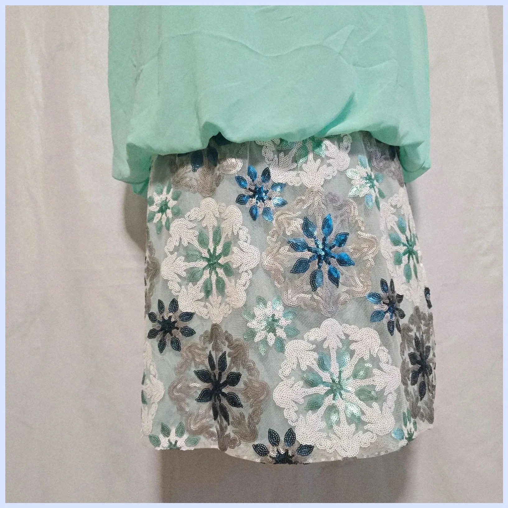Vestido de coctel con lentejuelas – Cocöa – taille M / 38 / 10 5