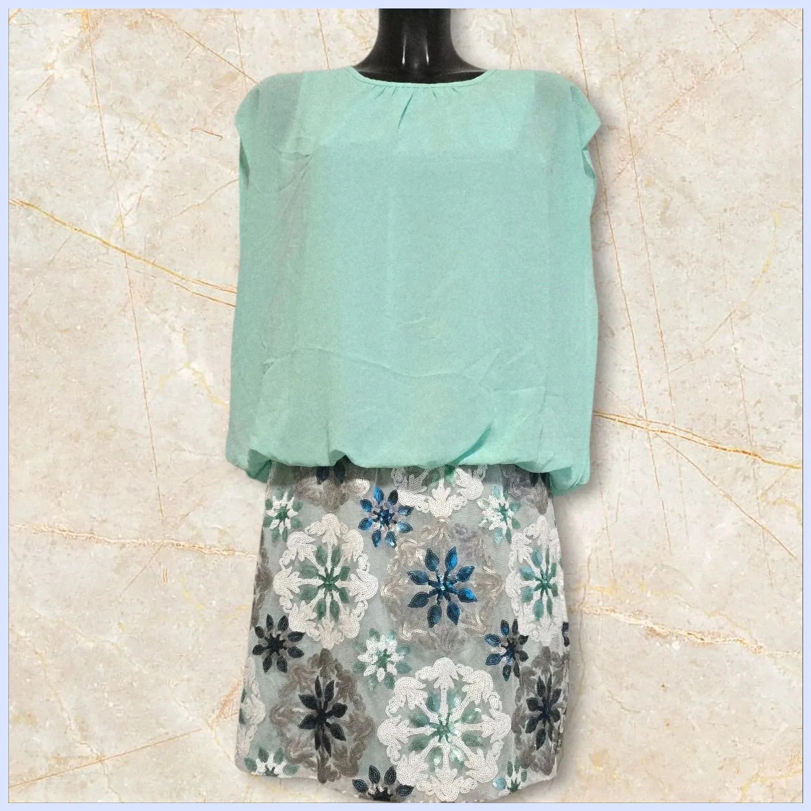 Vestido de coctel con lentejuelas – Cocöa – taille M / 38 / 10