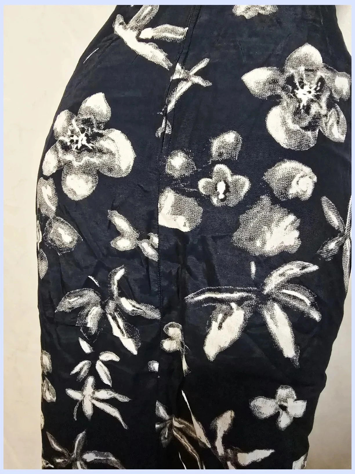 Falda estampada 100% viscosa – Vintage Dressing – taille XL / 42 / 14 5