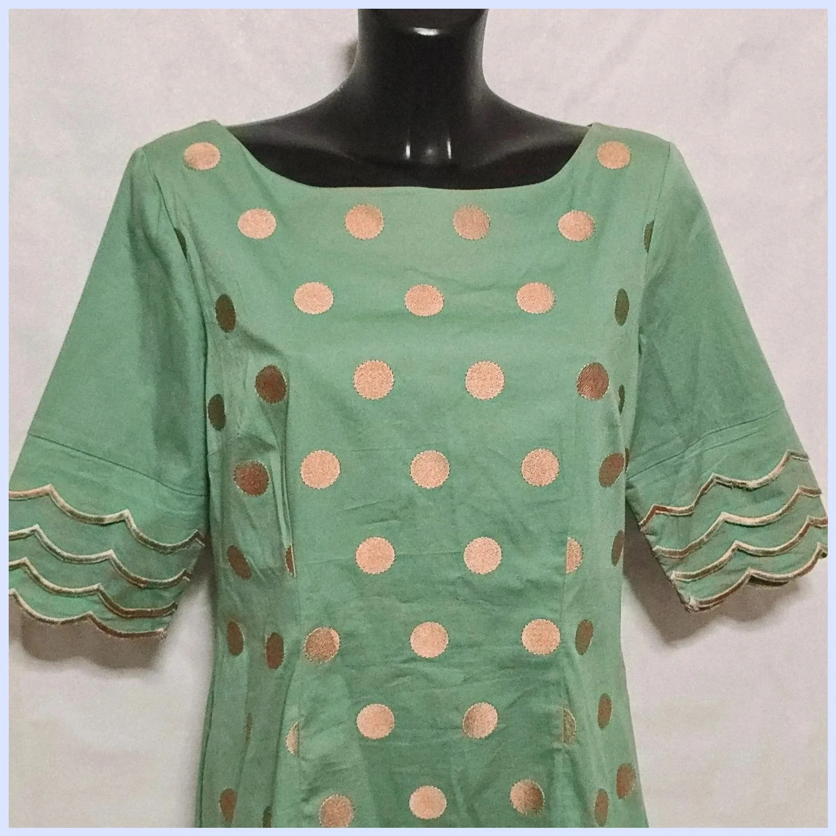 Vestido bordado talla 42 – Káhyra – taille XL / 42 / 14 2