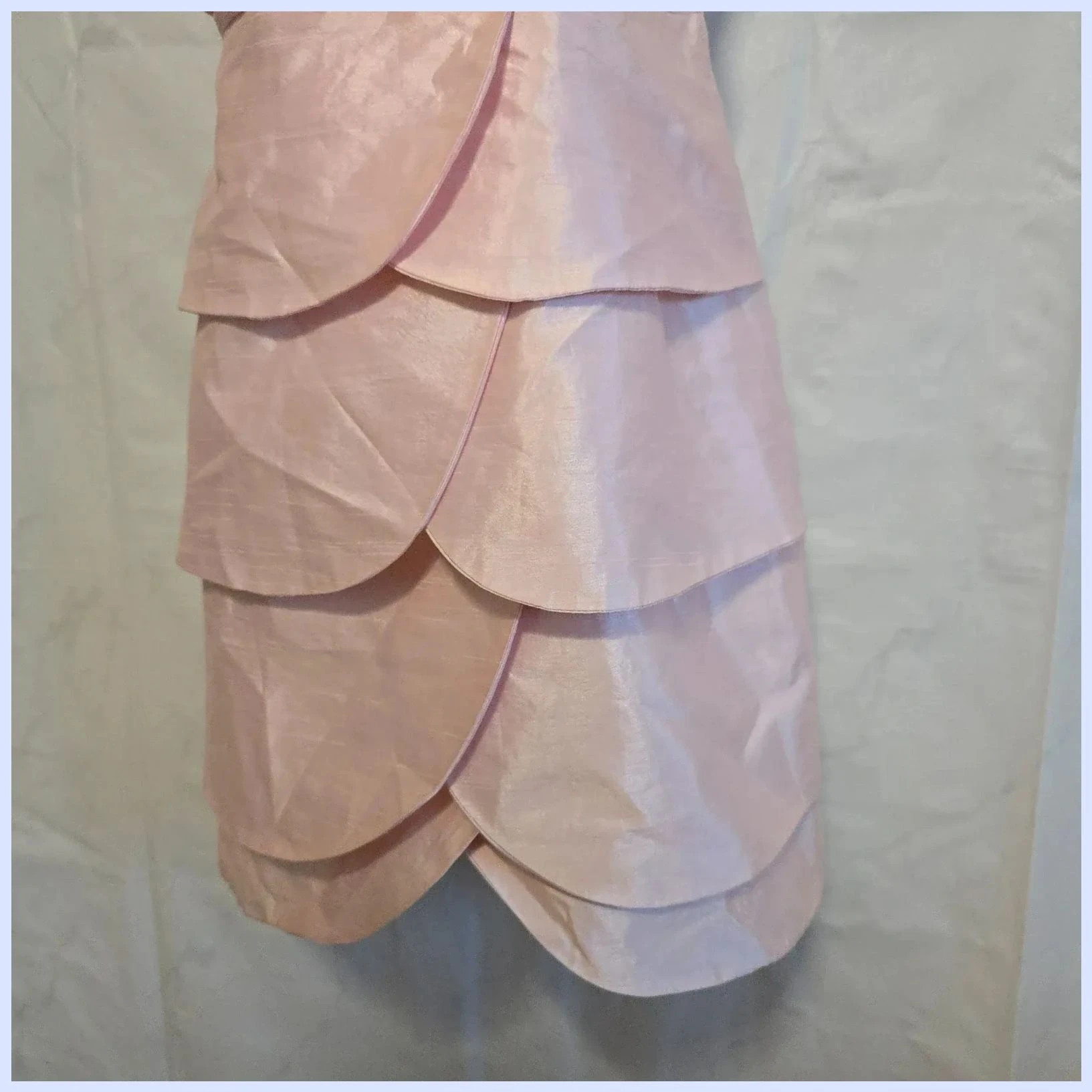 Vestido cóctel capas satinado – Vintage Dressing – taille L / 40 / 12 5