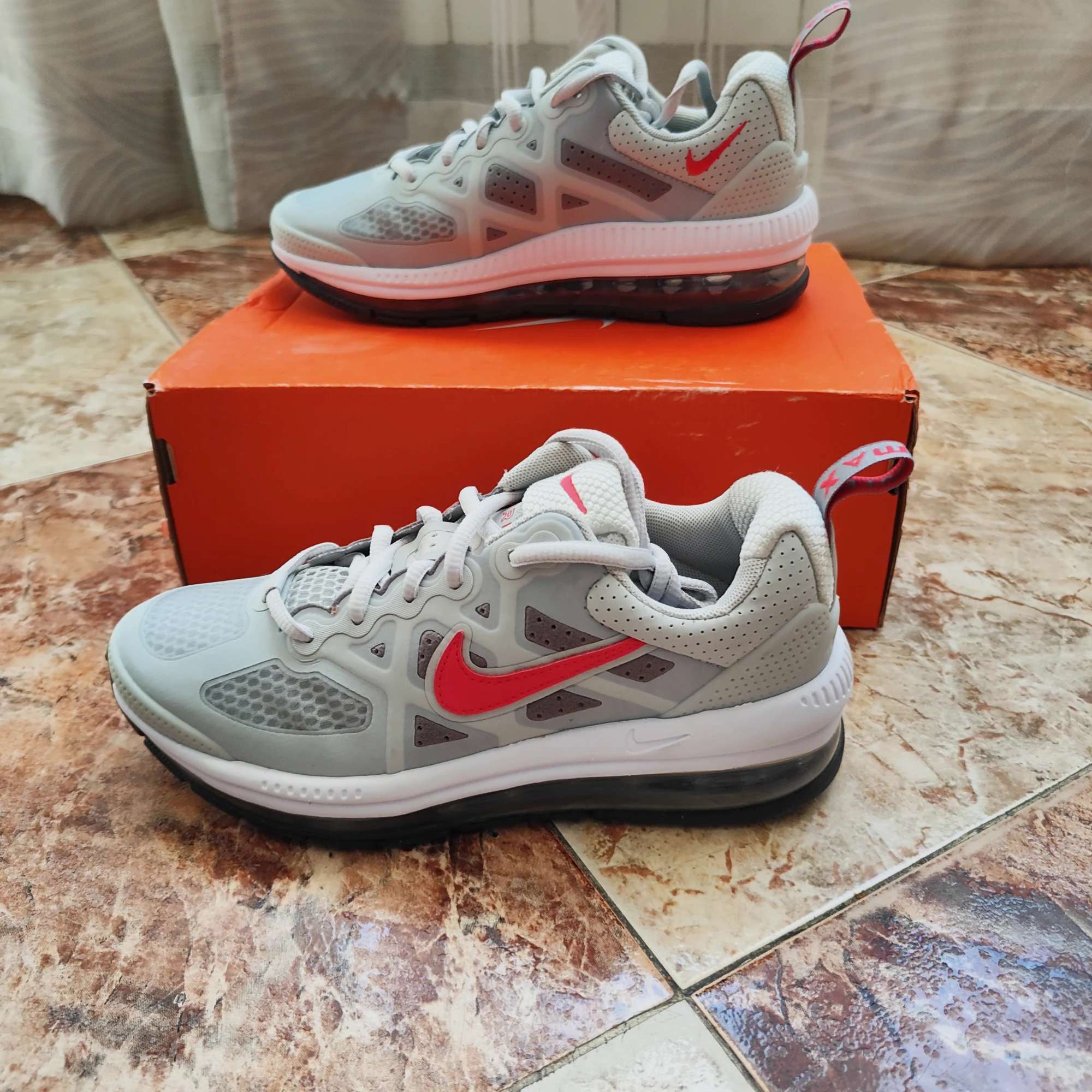 Zapatillas Nike Air Max grises