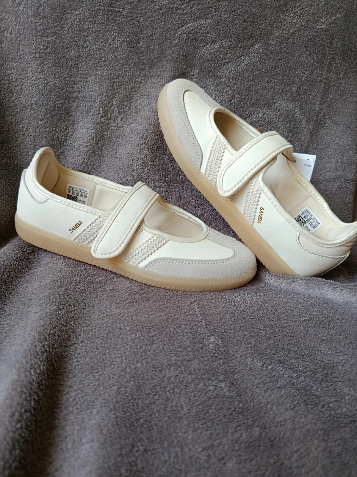 Adidas Ballerines Samba Jane cream white gum Taille 38 2 /3 eu – adidas – taille EU 38 2