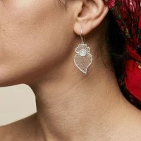 Boucles d'oreilles pendantes Cœur de Viana argentées filigranées