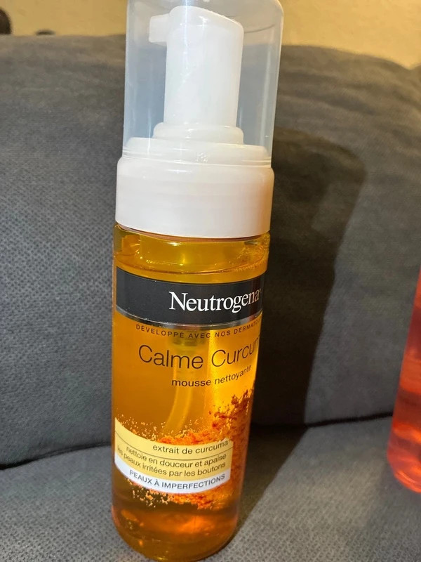 Gel nettoyant /mousse nettoyant/anti point noir – neutrogena 4
