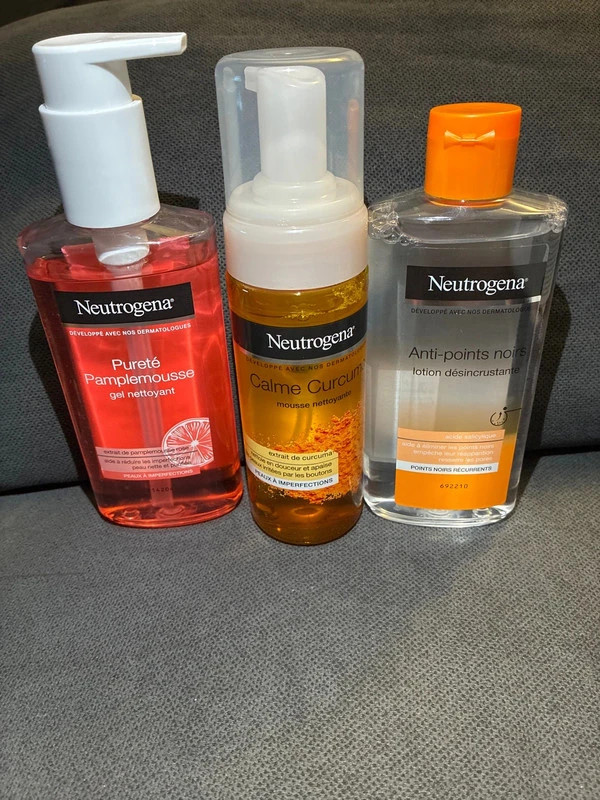 Gel nettoyant /mousse nettoyant/anti point noir