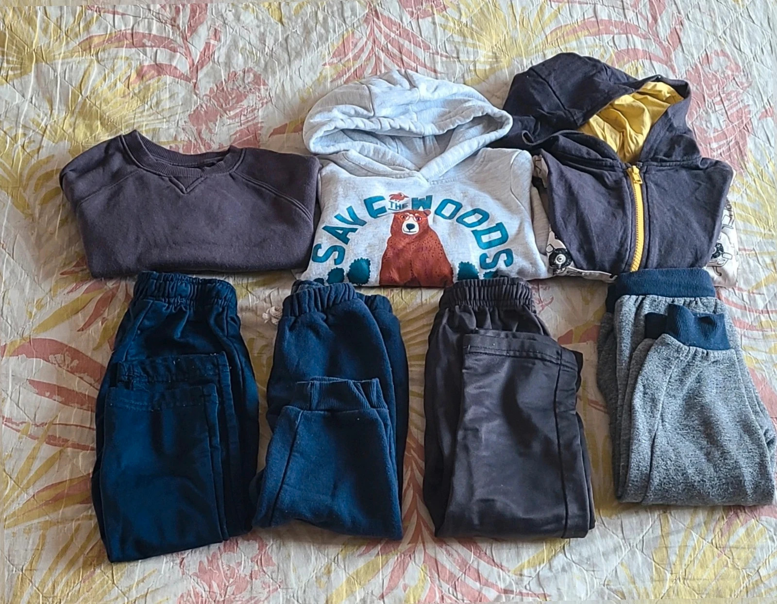 Lote de ropa deportiva Talla 2 años
