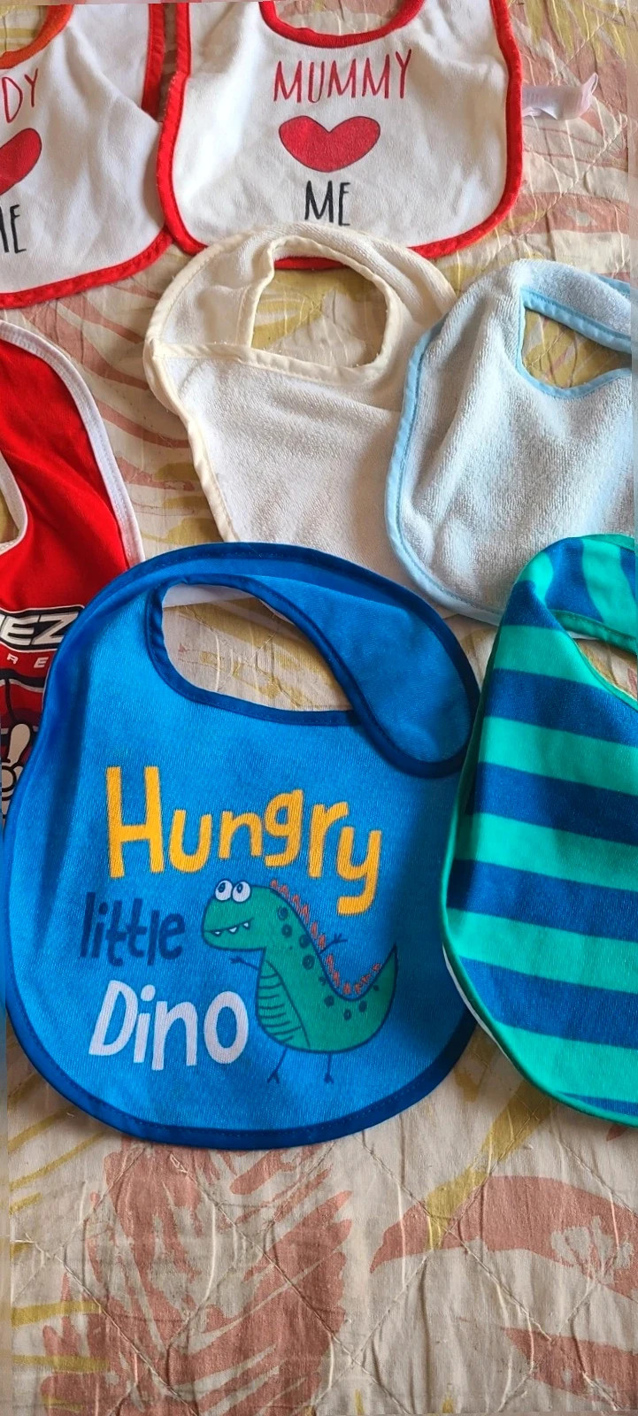 Lote De baberos niños – Variadas. 3