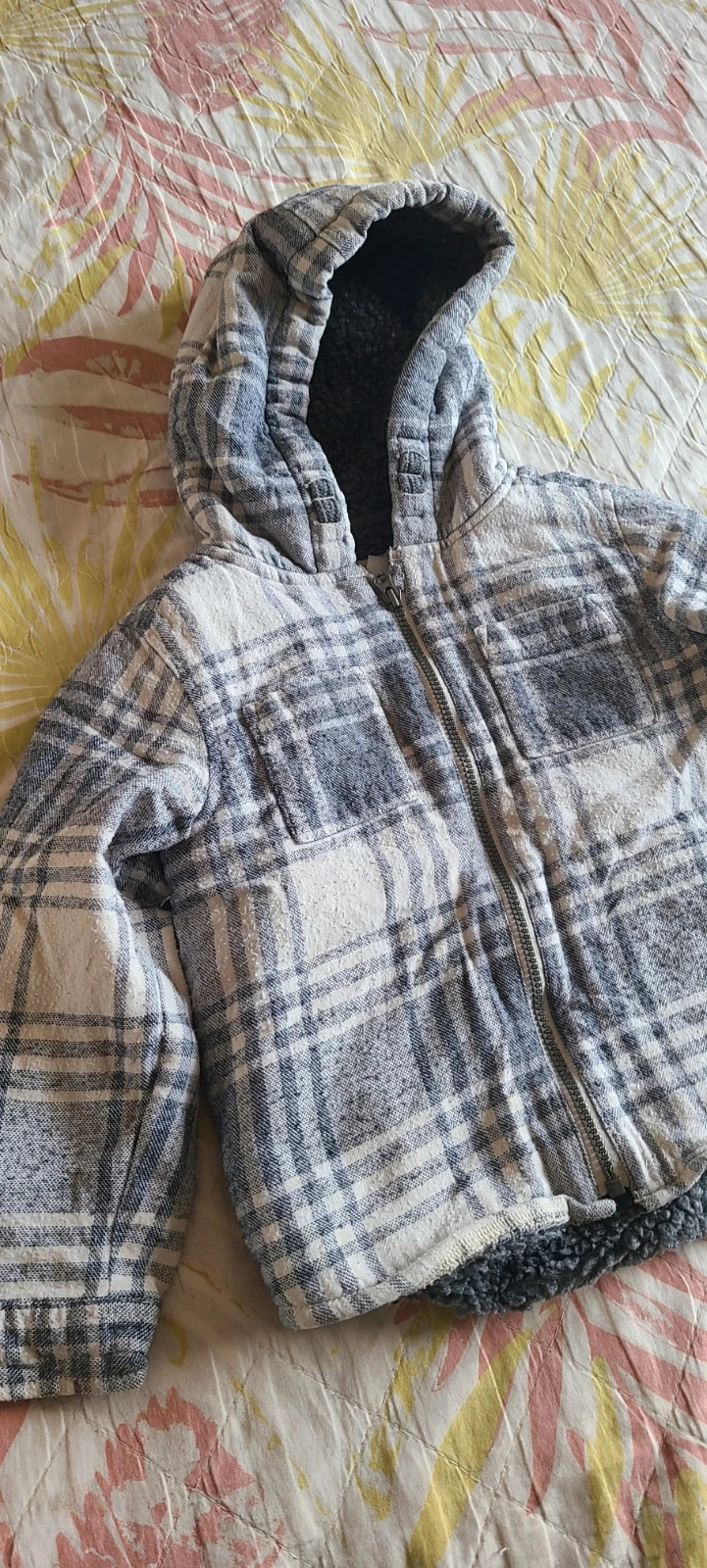 Sobre camisa gordita de primark niño talla 98 – Primark – taille 3 ans / 98 cm 2