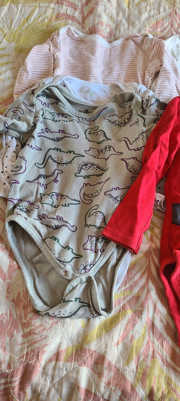 Lote de bodies talla 98 – Variadas. – taille 3 ans / 98 cm 2