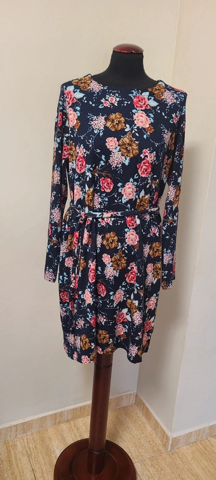 Vestido corto fluido floreado talla 2 XL. – Wen Ni – taille XXL / 44 / 16 2