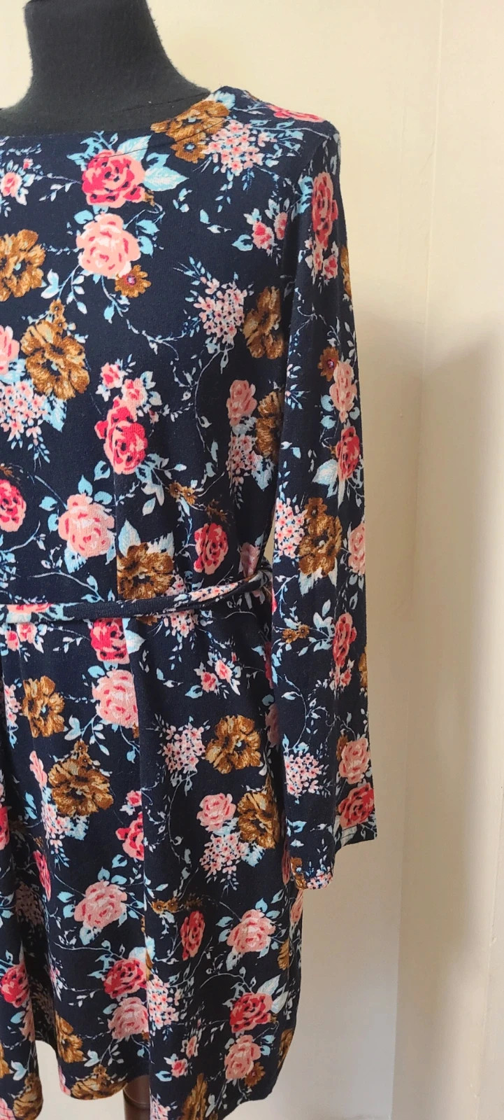 Vestido corto fluido floreado talla 2 XL. – Wen Ni – taille XXL / 44 / 16 3