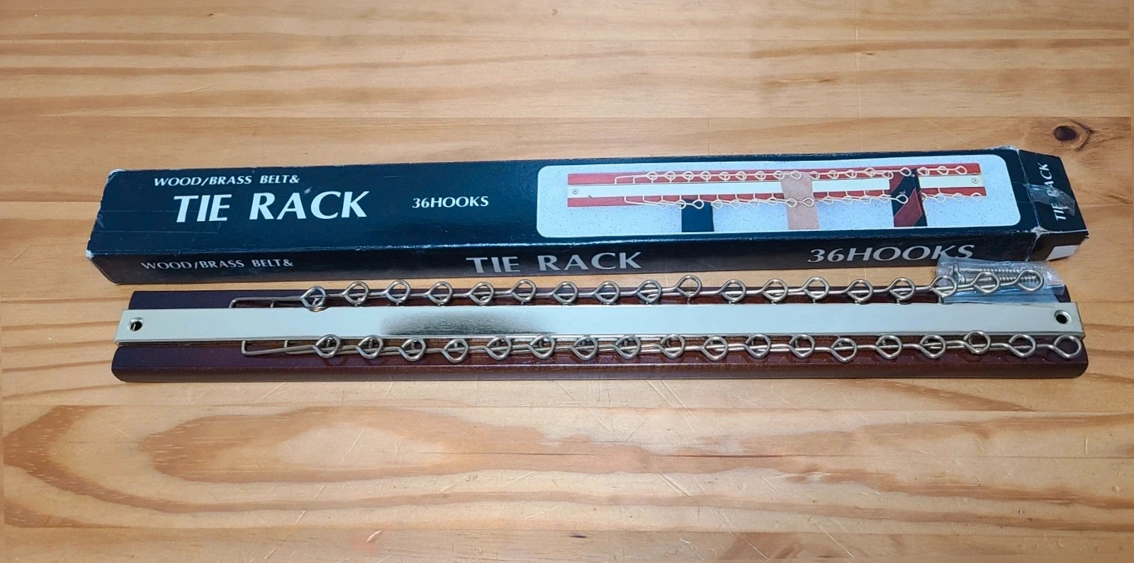 Corbatero De madera a estrenar – Tie Rack
