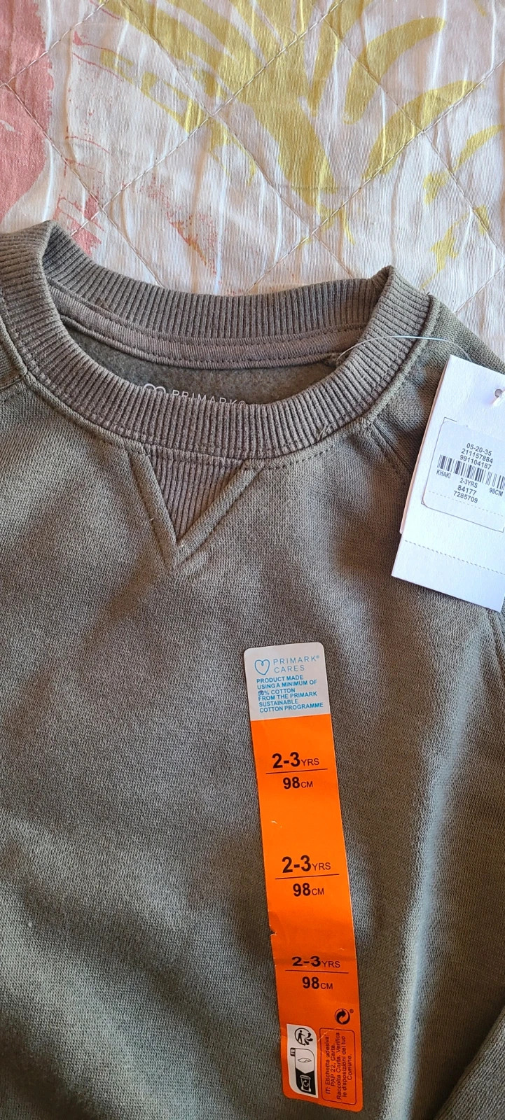Sudadera de niño verde Oliva talla 98 – Primark – taille 3 ans / 98 cm 2