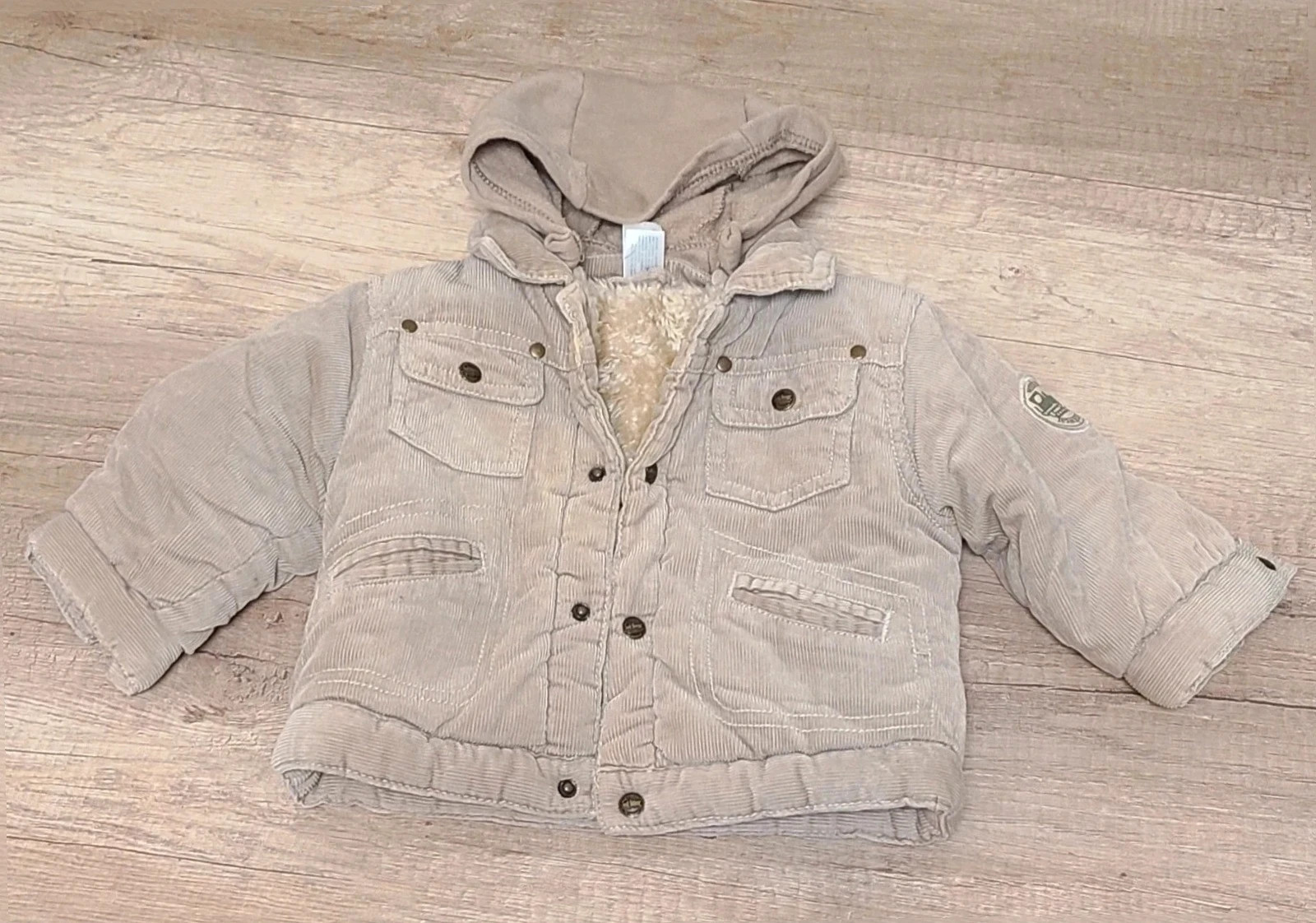 Chaqueta de pana gordita talla 74 de c& A – C&A – taille 9-12 mois / 74 cm