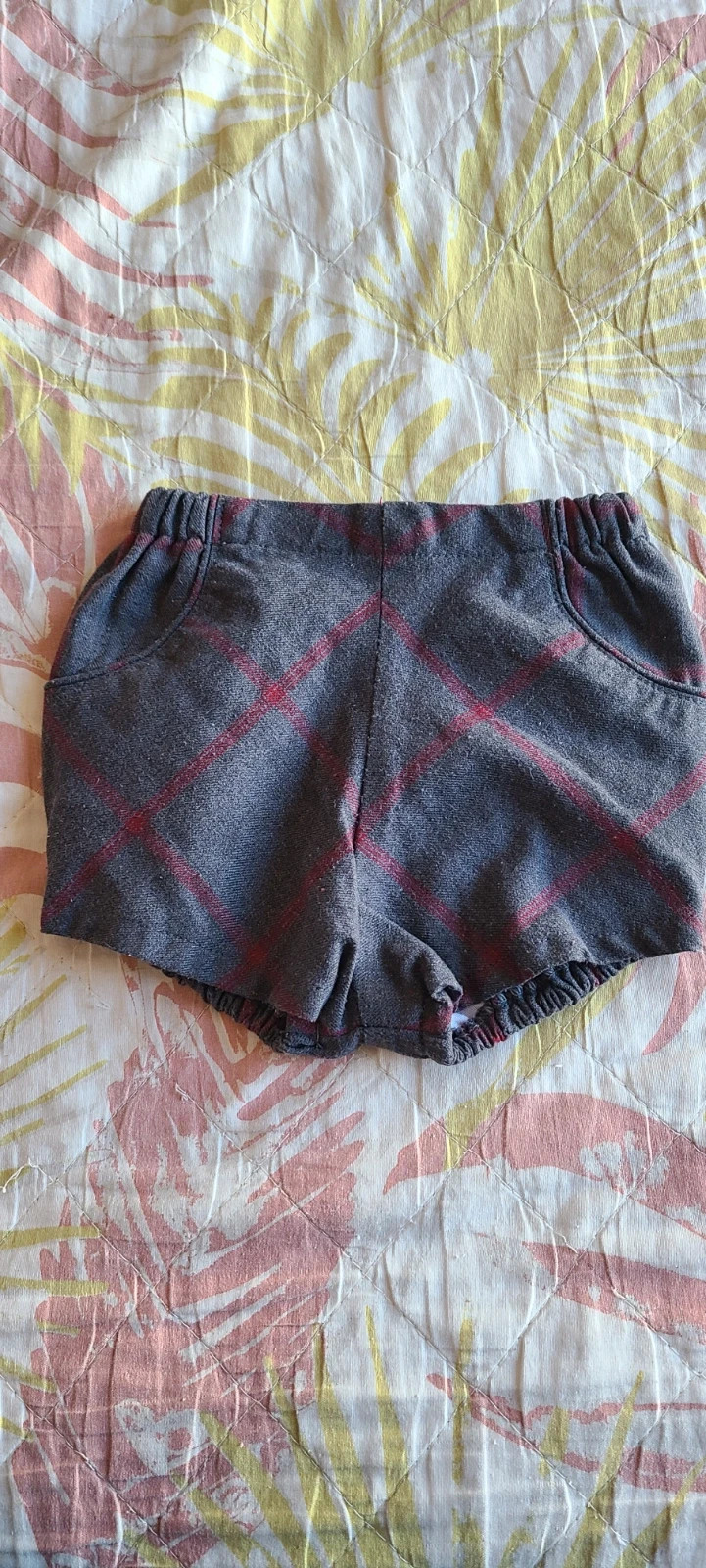 Short 12 meses marca Pippos