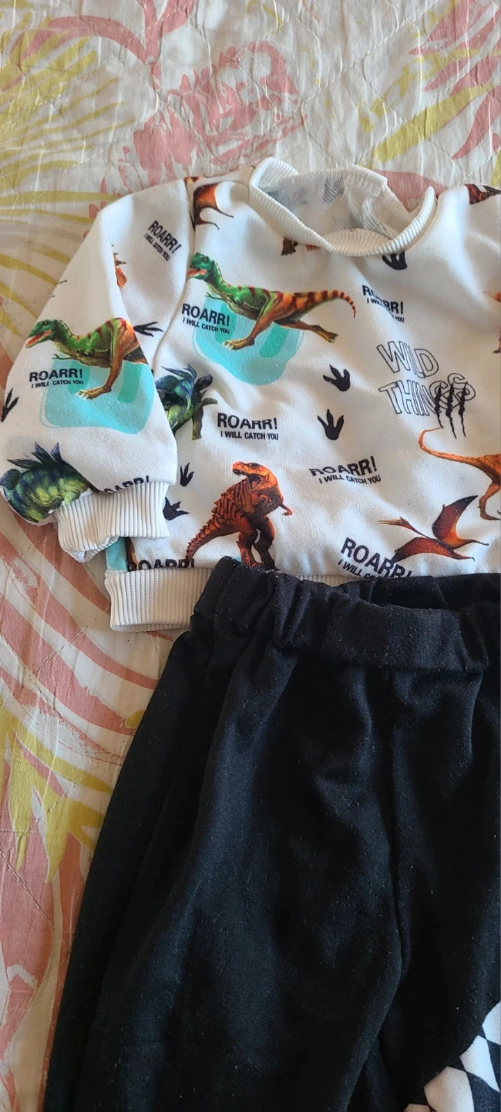 Chandal de niños 6-9 meses dinosaurios – Shein – taille 6-9 mois / 68 cm 5