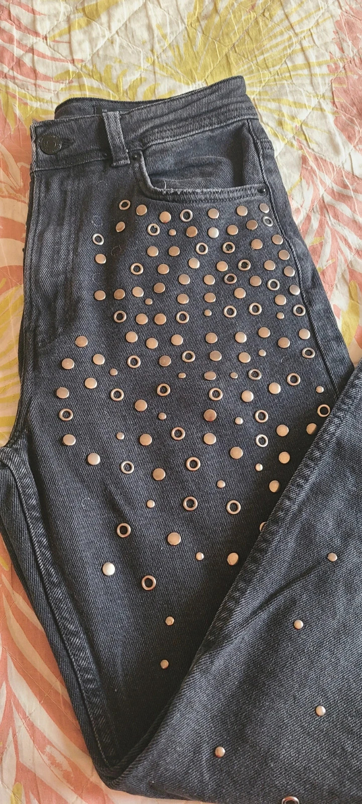 Pantalones Jeans Negros con Tachuelas y Ojetes de Lefties talla 36 – Lefties – taille S / 36 / 8 2