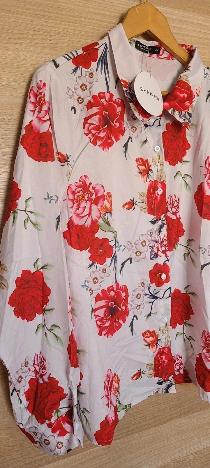Preciosa camisa floreada de Shein curve talla 4Xl – Shein Curve – taille 4XL / 48 / 20 2